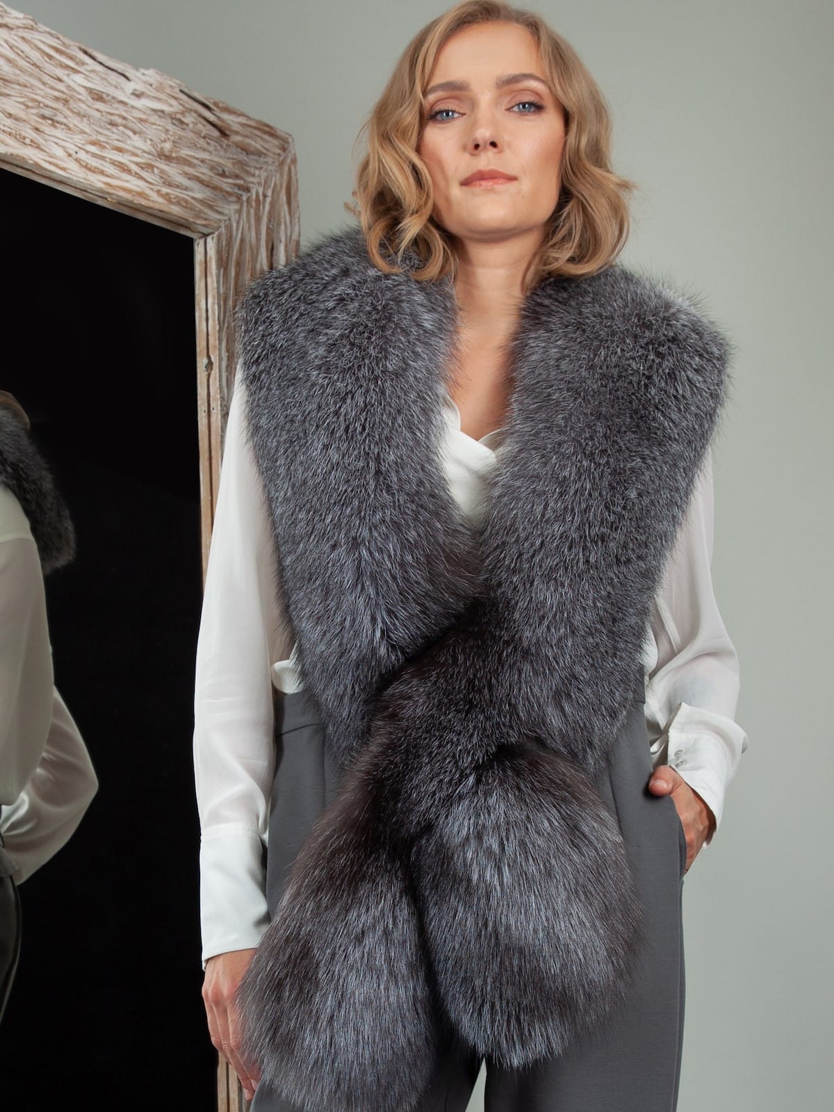 Long Keyhole Silver Fox Fur Collar | NordFur