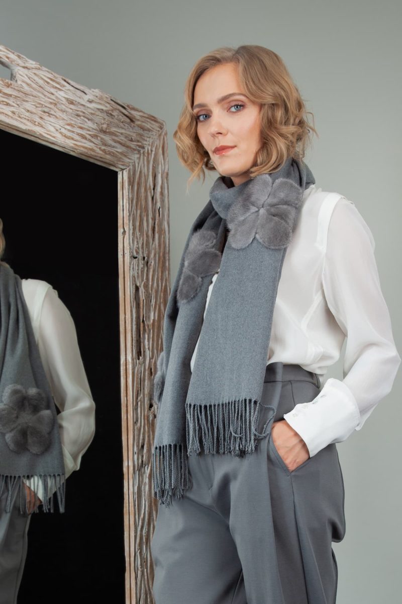 gray cashmere scarf with mink fur flower decoration