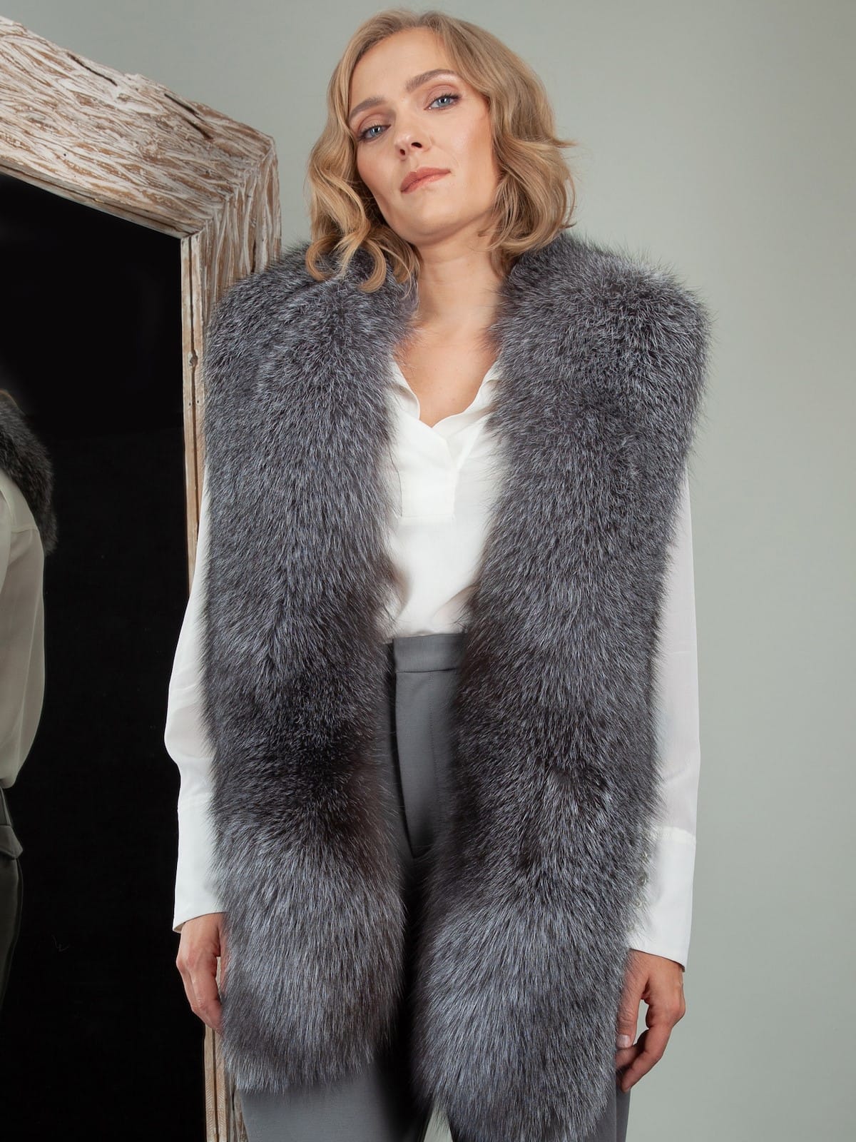 Long Keyhole Silver Fox Fur Collar | Handmade by NordFur