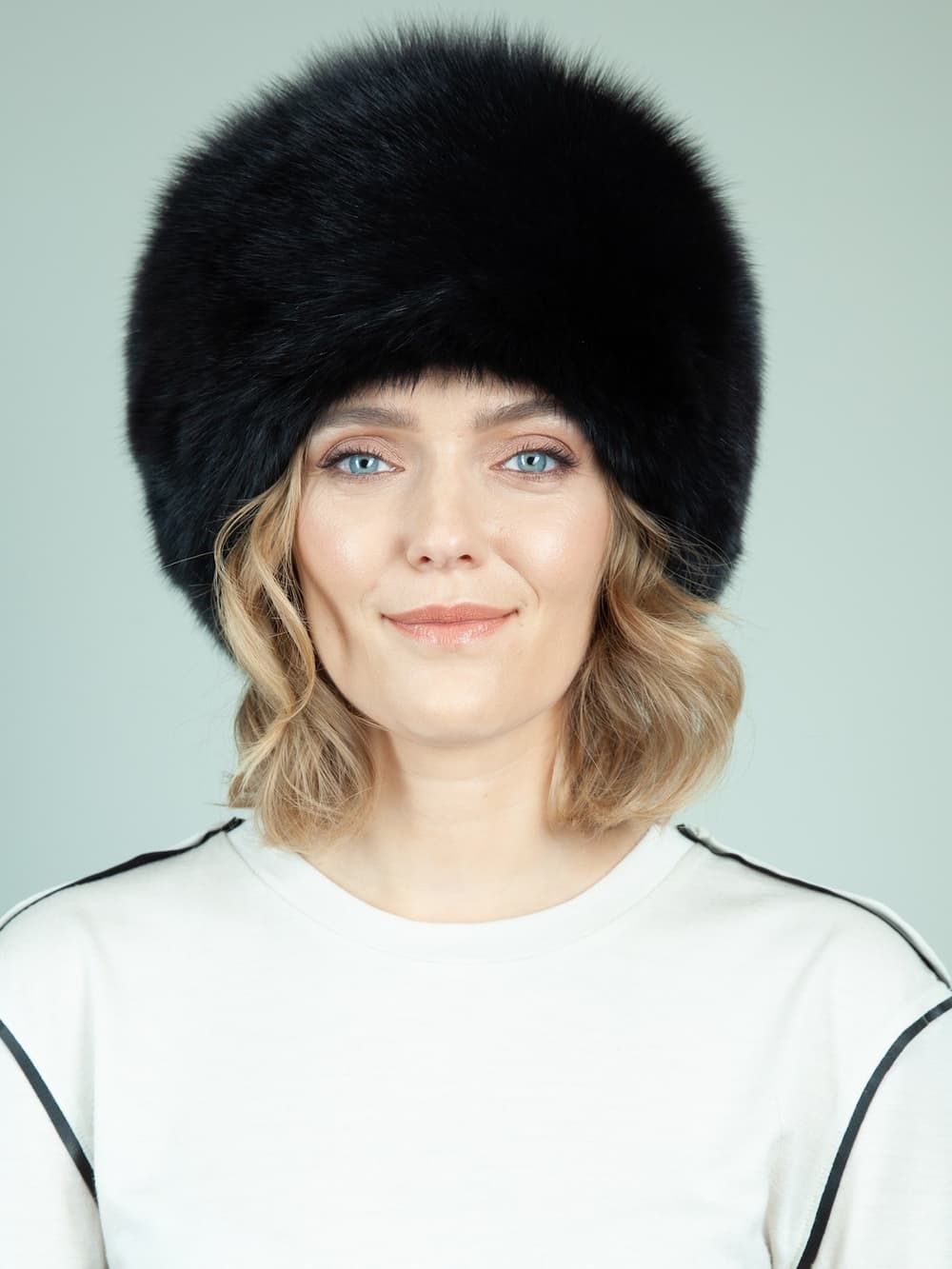 Black Fox Fur Cossack Hat for Men & Women with Detachable Fur Tail Handmade in Royal Saga Fur Quality Accessoires Hoeden & petten Wintermutsen 