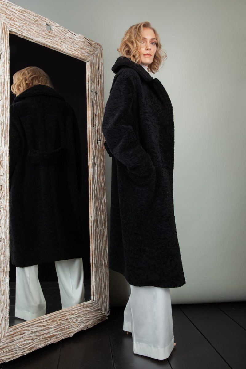 black oversize sheepskin fur teddy coat for women