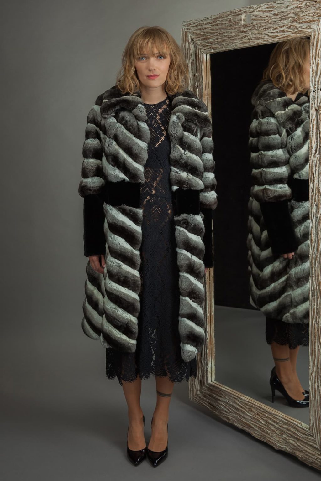 Long Chinchilla Fur Coat with Black Mink Fur Decoration NordFur