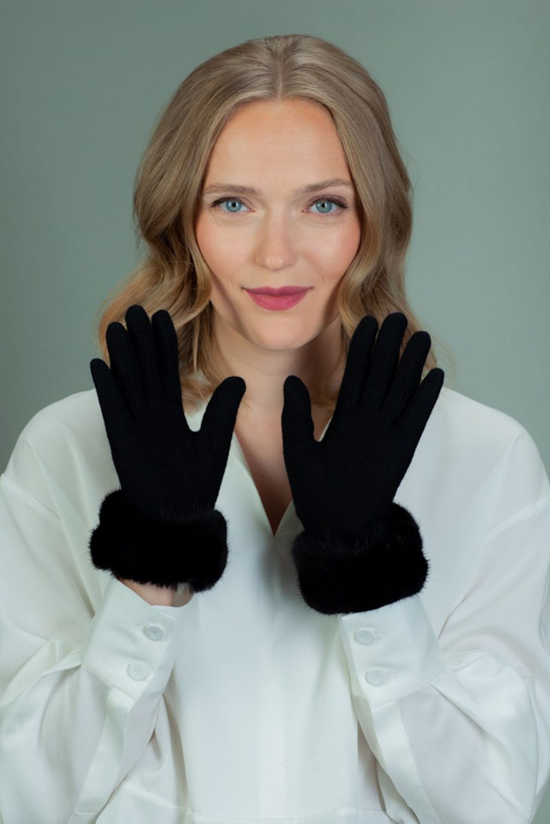black wool gloves with mink fur wrist decoration