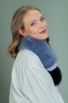 keyhole blue fox fur scarf